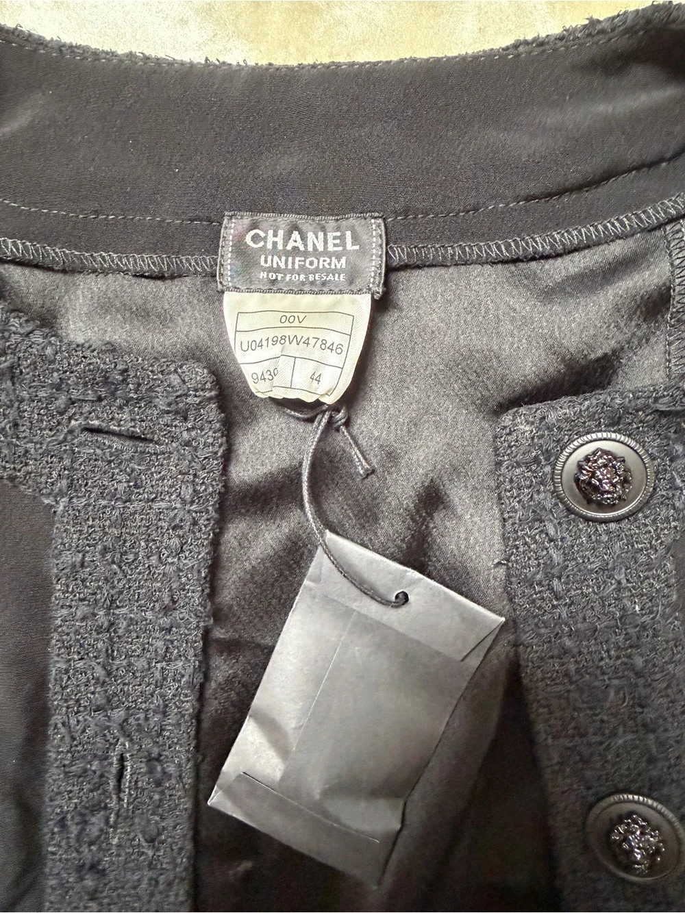 Chanel Uniform NWT Black Tweed Button Up Jacket Lightweight 44 00V